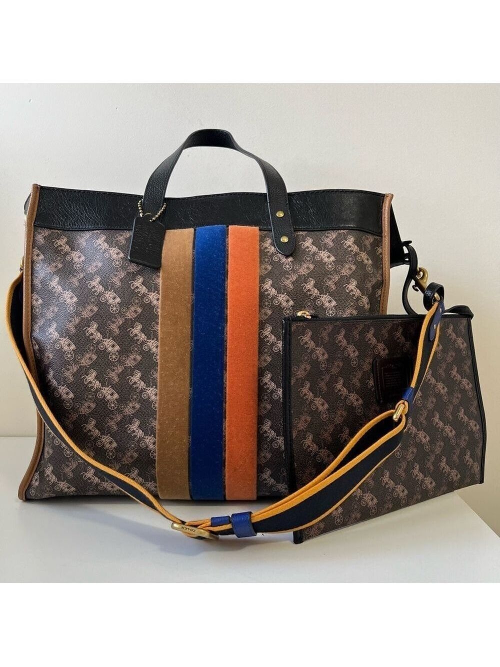 Coach Field Tote Bag 40 With Horse And Carriage Print And Varsity Stripe - Picture 6 of 16